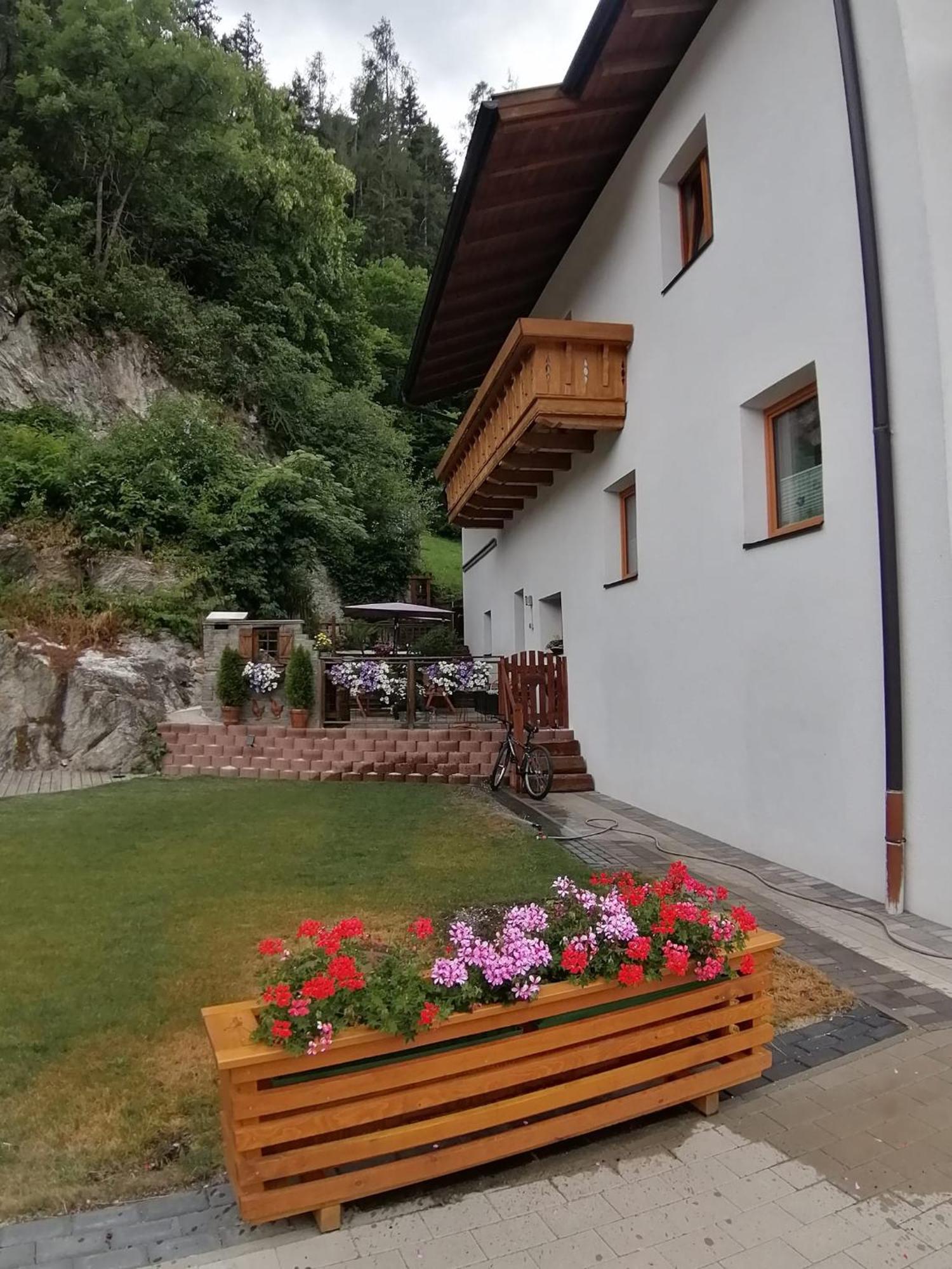 Apart Schlatter Prutz Exterior photo